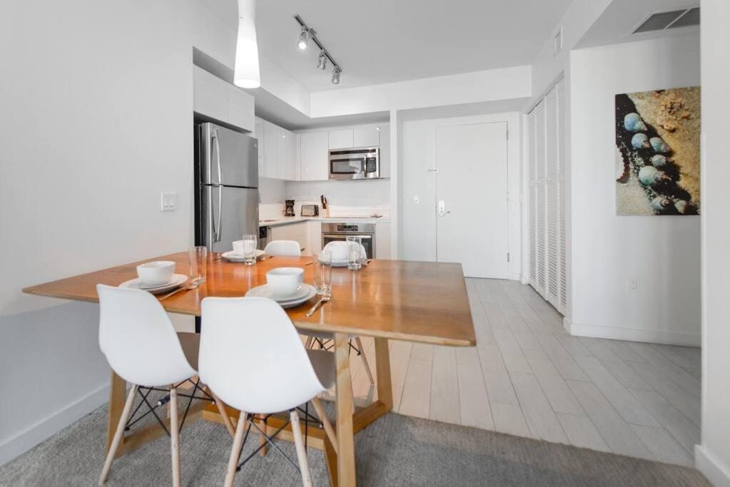 Awesome 2Br Condo Beachwalk Resort Hallandale Beach Extérieur photo